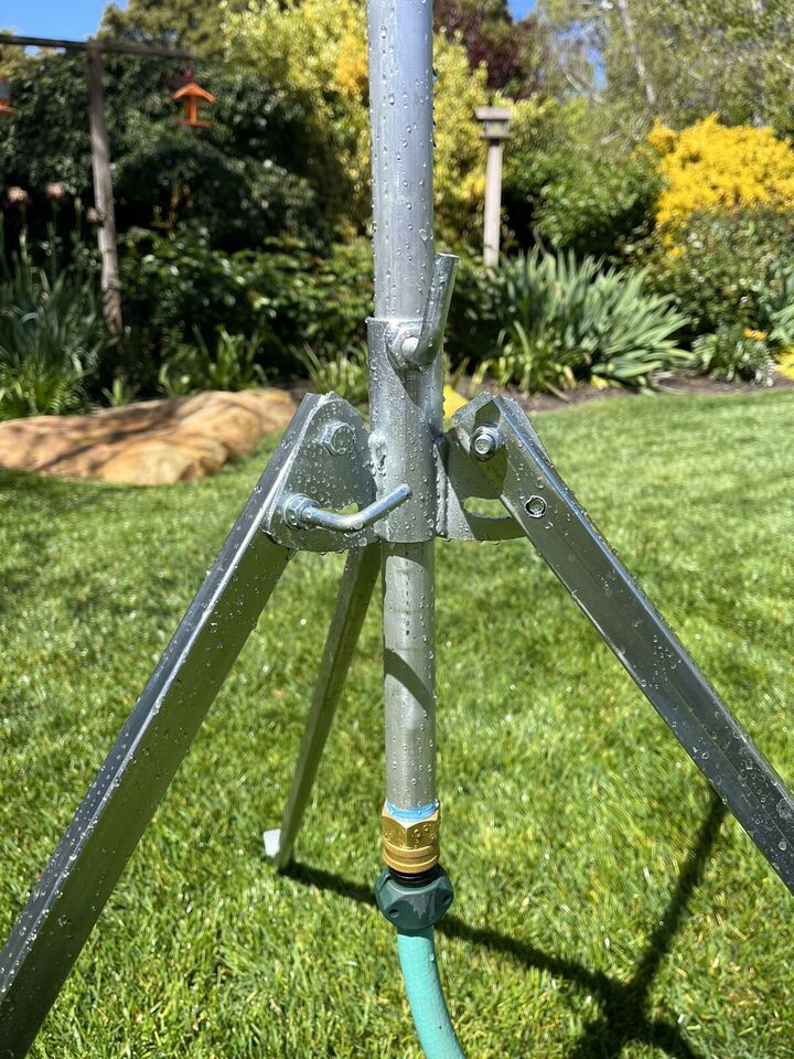 Heavy Duty Tri-Pod sprinkler with Rain Bird #25PJ full/part circle brass impact sprinkler
